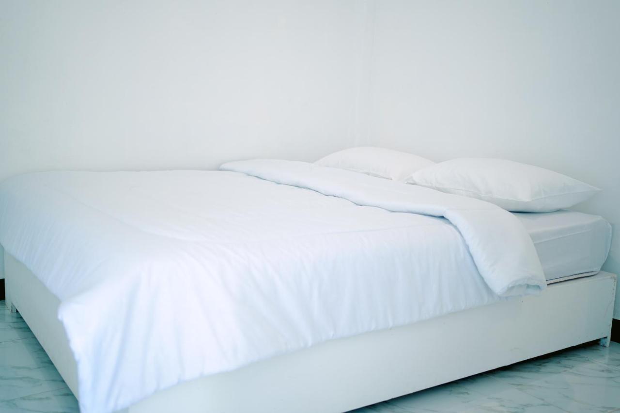 Getrudis Guesthouse 纳闽巴霍 外观 照片