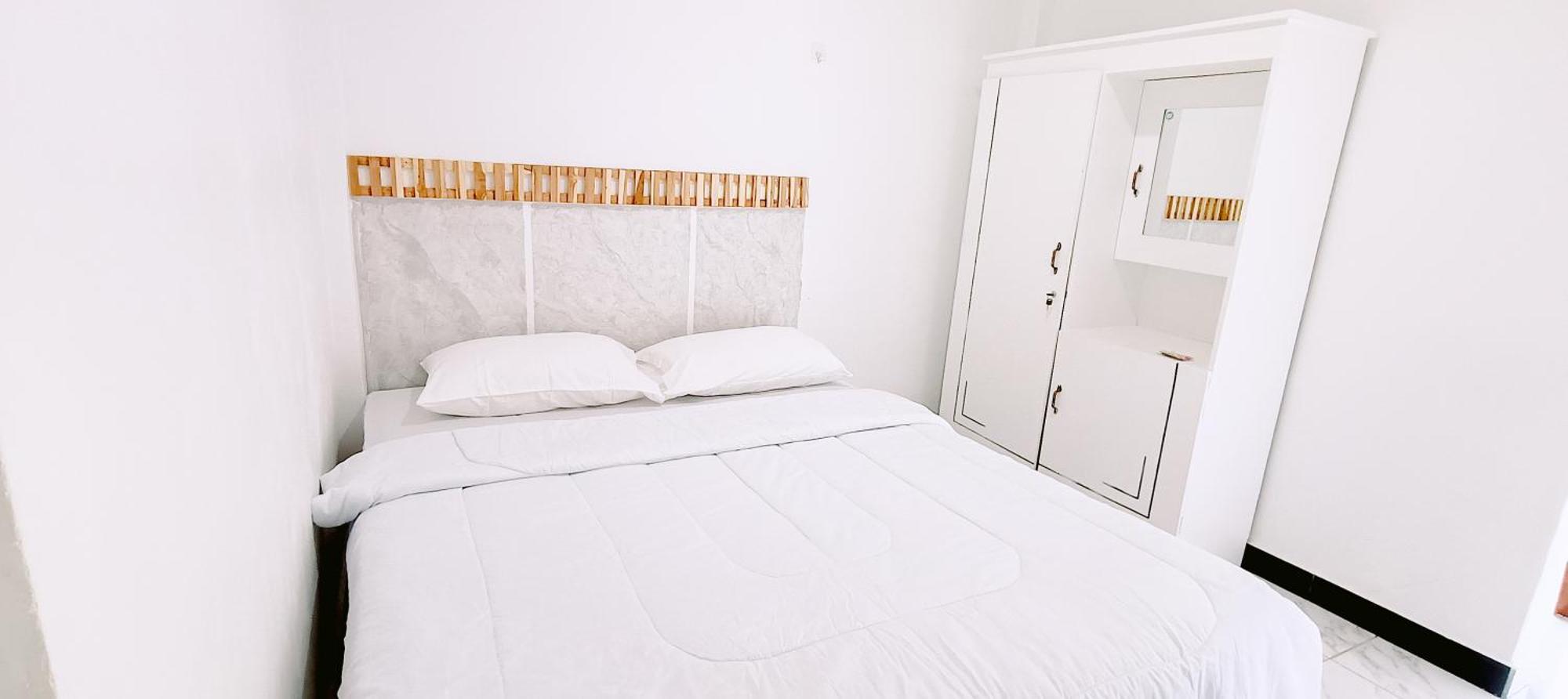 Getrudis Guesthouse 纳闽巴霍 外观 照片