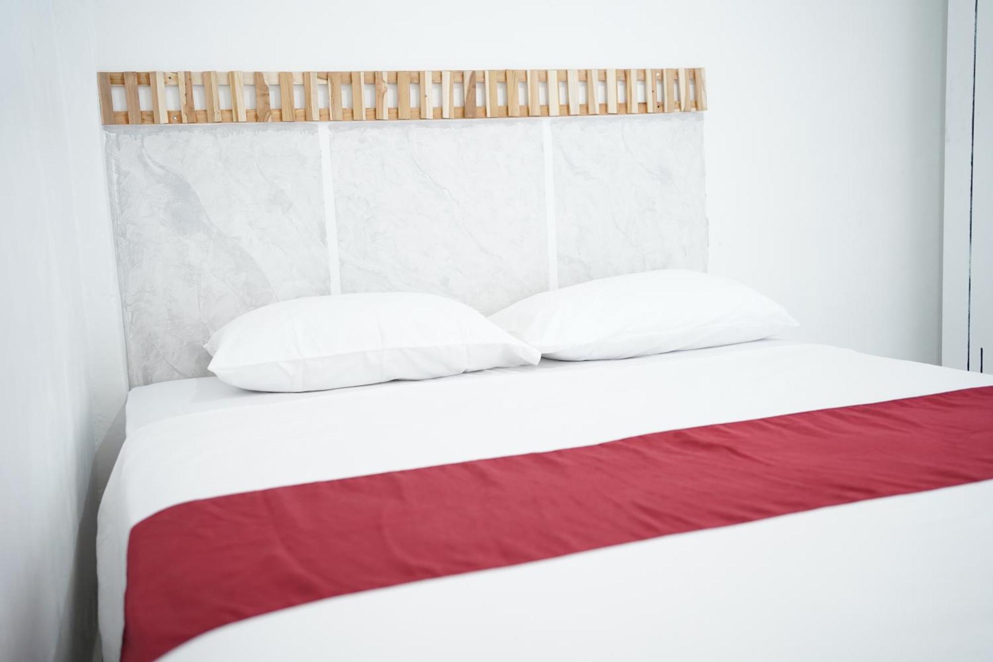 Getrudis Guesthouse 纳闽巴霍 外观 照片