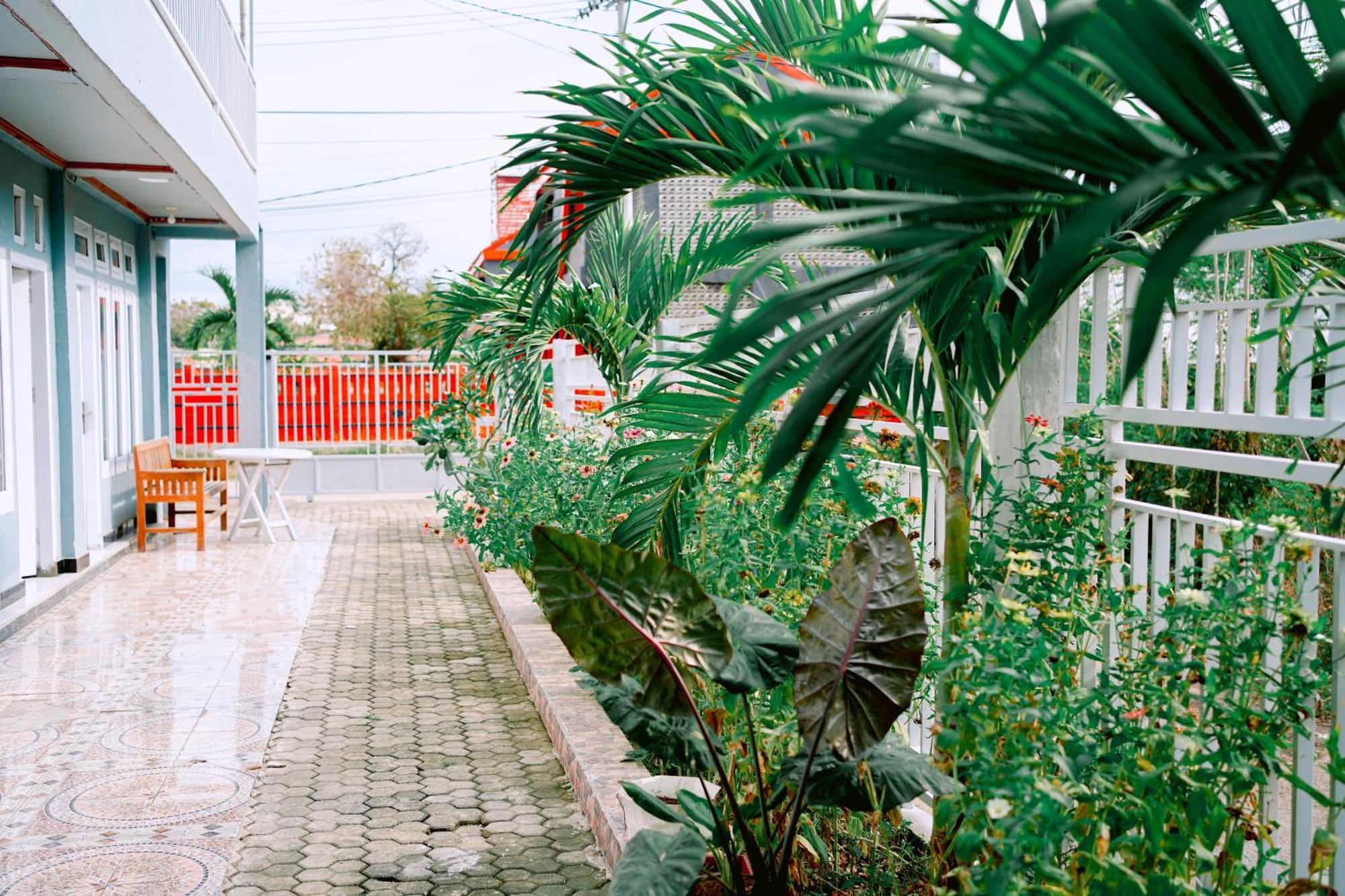 Getrudis Guesthouse 纳闽巴霍 外观 照片